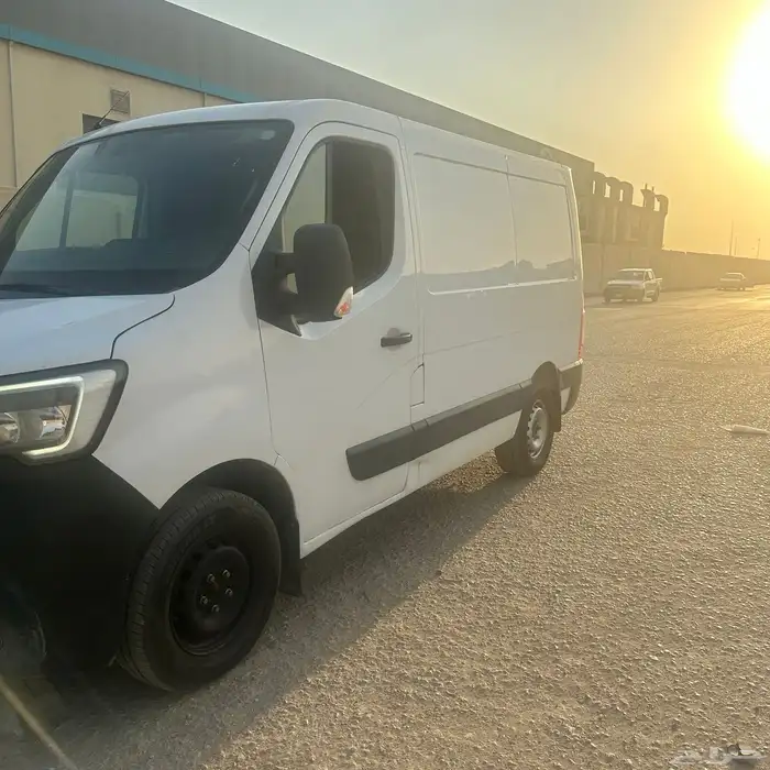 سيارة رينو ماستر باص 6