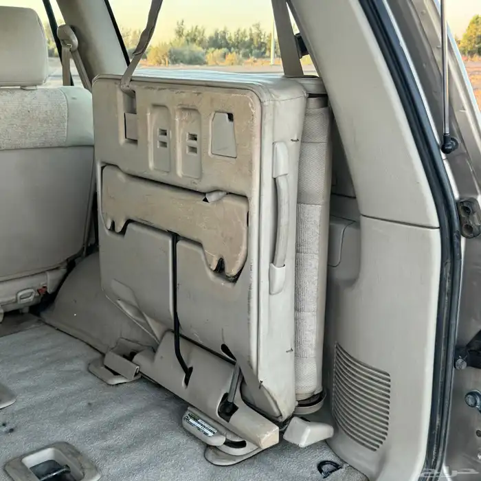 لاندكروزر 2006 ( قير عادي - اسبير علاق ) 40