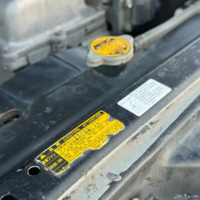 لاندكروزر 2006 ( قير عادي - اسبير علاق ) 35