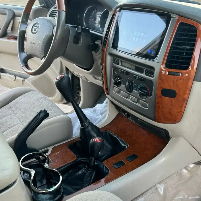 لاندكروزر 2006 ( قير عادي - اسبير علاق ) 28