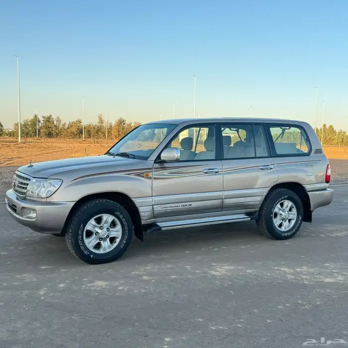 لاندكروزر 2006 ( قير عادي - اسبير علاق ) 6