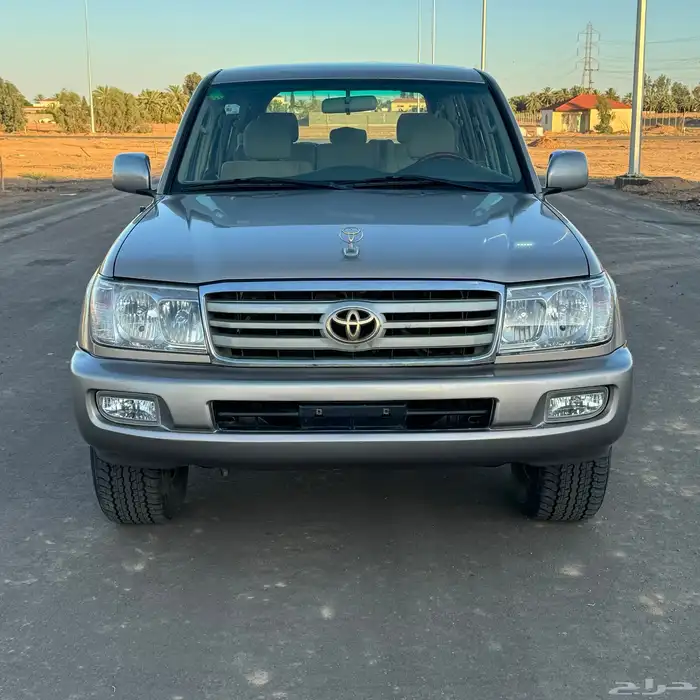 لاندكروزر 2006 ( قير عادي - اسبير علاق ) 2