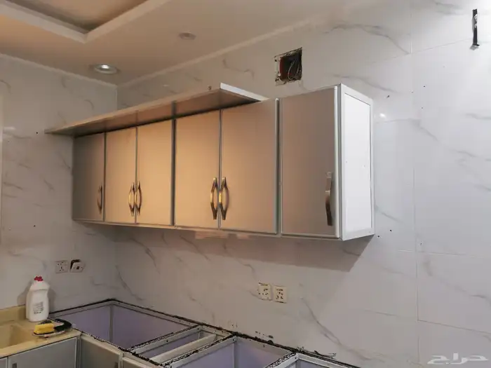 اثاث - كنب ركنه - مطبخ - فوق اتوماتيك - سير كهربائي - مكيف 1