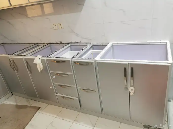 اثاث - كنب ركنه - مطبخ - فوق اتوماتيك - سير كهربائي - مكيف 0