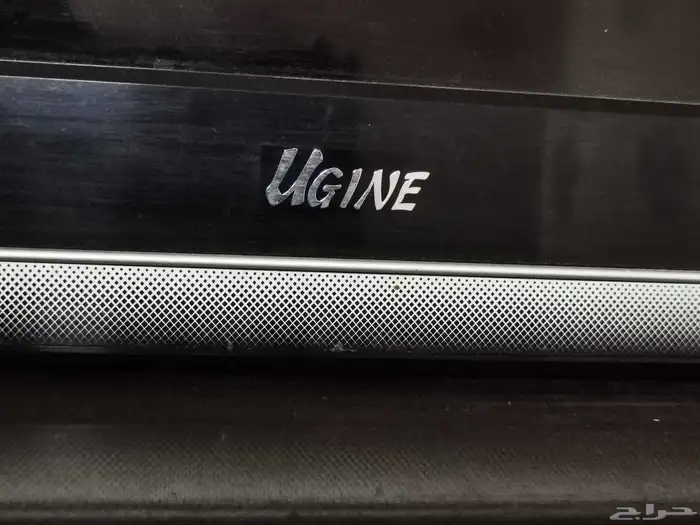 شاشه 40 بوصه شغال. يوجد مخرج usp 2