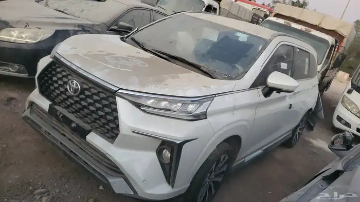 تيوتا افيلوز2025 0