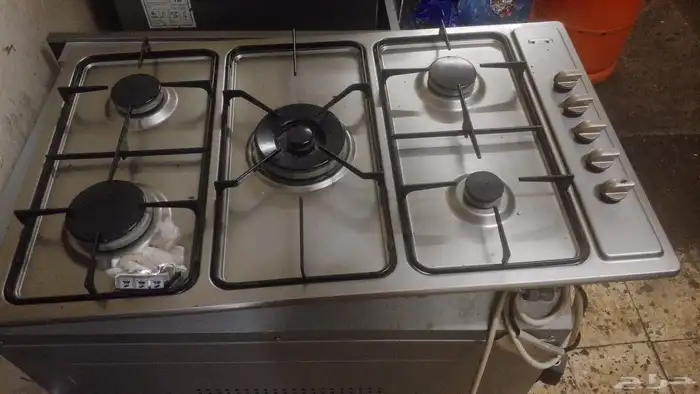 فرن سطحي اشعال ذاتي شغال بالشويه 2قطعة قطعه جديد استعمال خفي 1