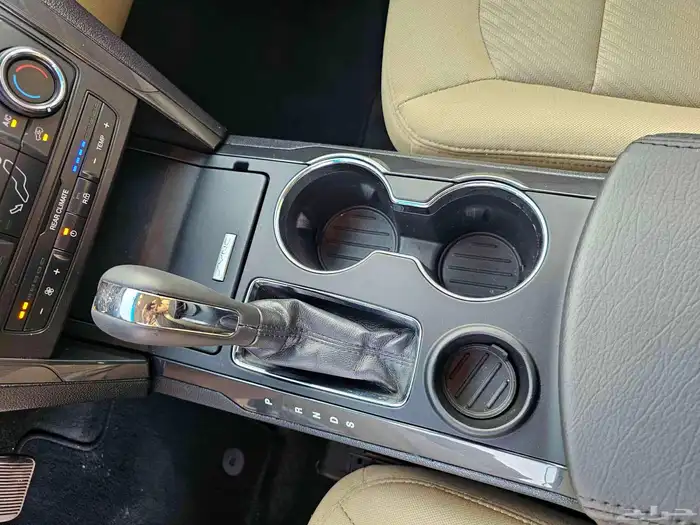 اكسبلورر موديل 2016 24