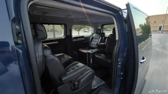 بيجو ترافلر فل كامل موديل 2022 10