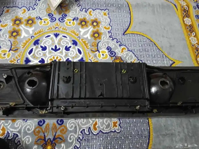 قطع غيار فورد فكتوريا 3