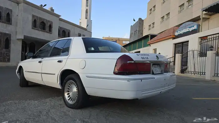 فورد ماركيز 2001 4