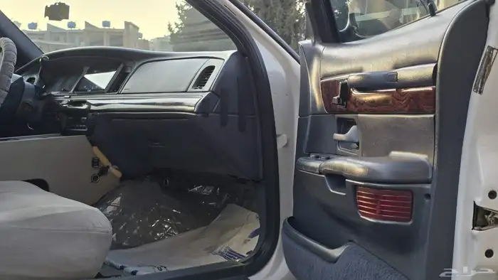 فورد ماركيز 2001 8