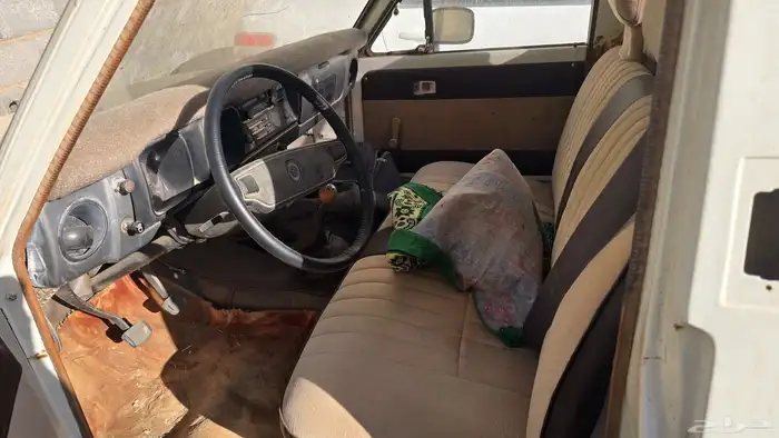 تايوتا هايلوكس موديل 1978 بحاله ممتازه العداد 29000 3