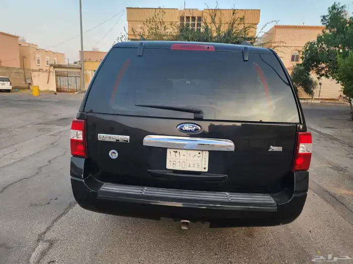 فورد اكسبديشن 2010 8