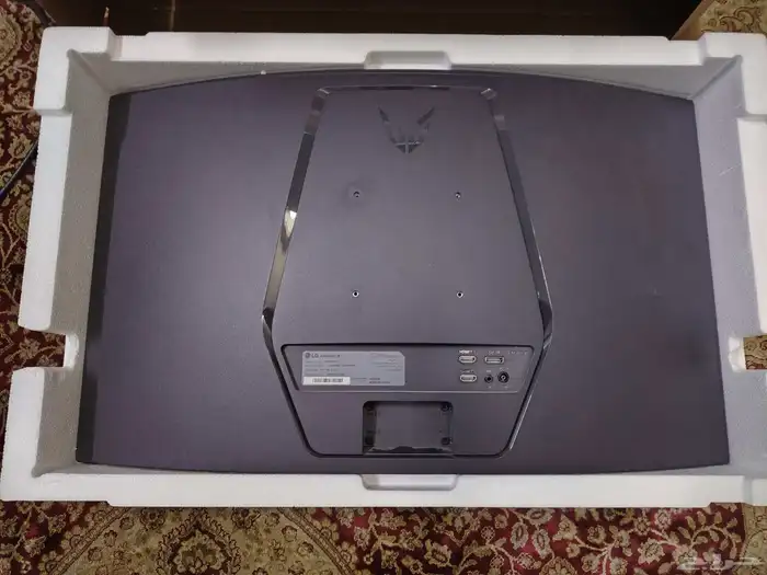 شاشة LG 2K 180hz منحنية 0