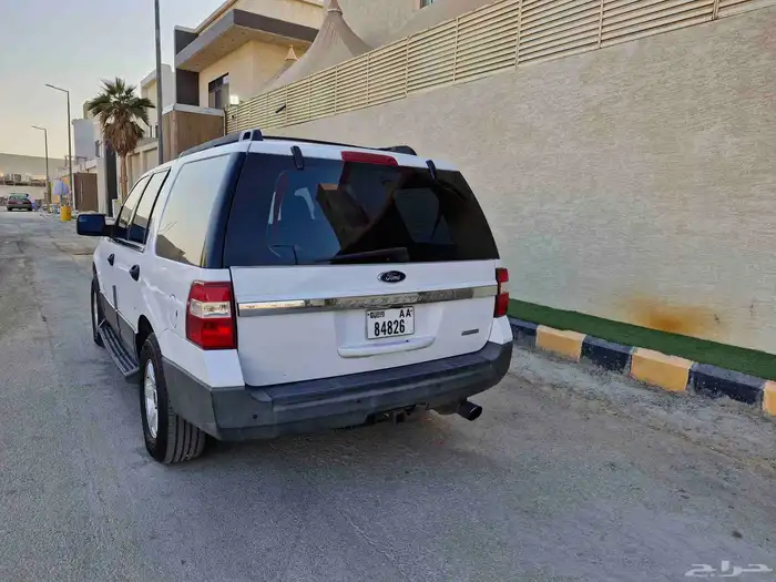 للبيع   فورد إكسبيديشن 2016 (لوحات إماراتية) 2
