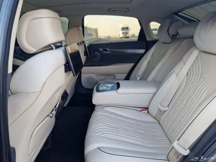 .جنسس 2021 G80 رويال 16