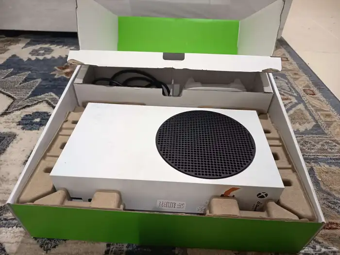 اكس بوكس سريوس اس نظيف معه جميع ملحقاته 1