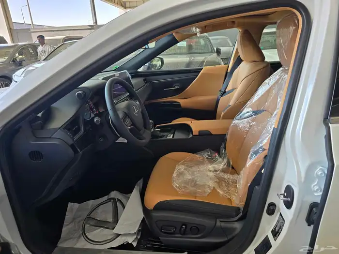 لكزس ES 250 AA موديل 2025 الساير كتيب ضمان 17