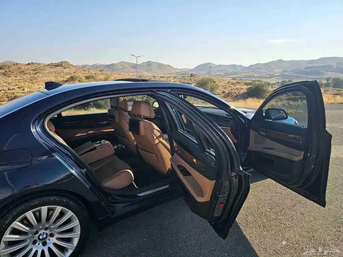 بي ام دبليو 2010 740li العداد 221500 14