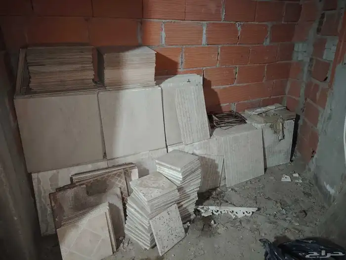 سيراميك للبيع سعر المتر 4 ريال كمية محدودة 3