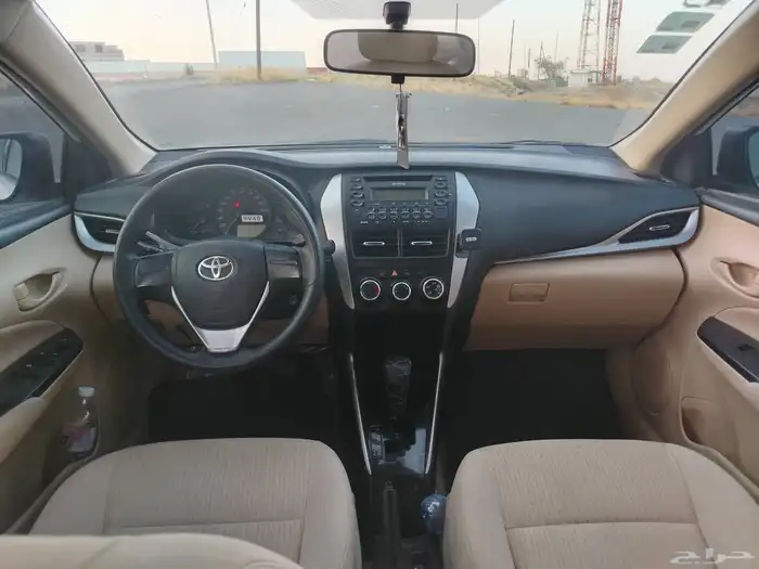 يارس 2019 قير اتوماتيك ممشى 195 ألف للبيع 4