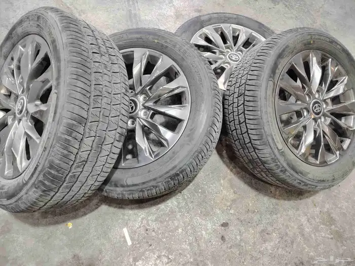 جنوط وكفرات جيب لاندكروزر 2022 2024 مقاس 20 4