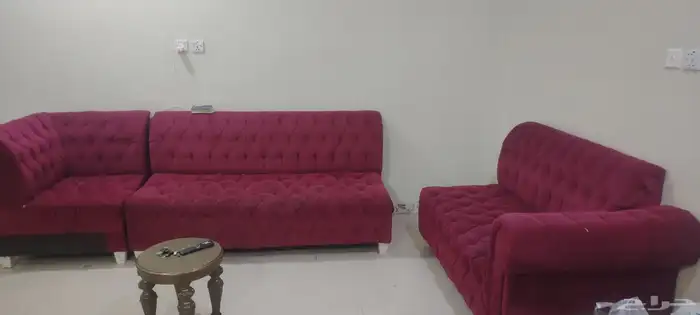 ثلاث كنب يحتاج شويه تنظيف للبيع 300 ريال 1