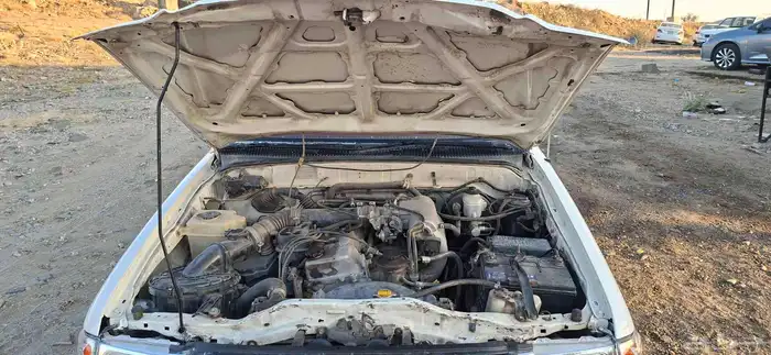 هايلكس 2005 GLX 5