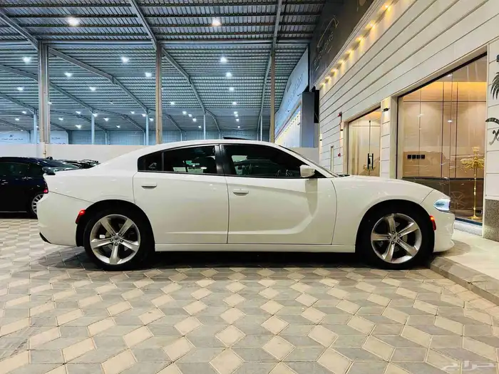 تشارجر 2018 V6 فل كامل سعودي بحاله ممتازه 6