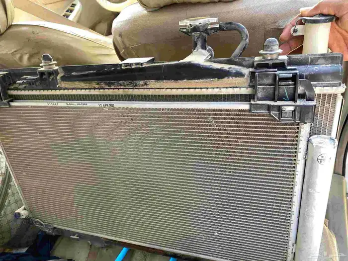 شدة رديترات كامله يأرس موديل 2018 - 2022 بحالة ممتازة 2