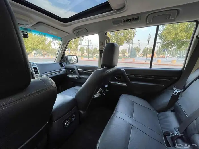 متسوبيشي باجيرو 2018 فل سعودي 20