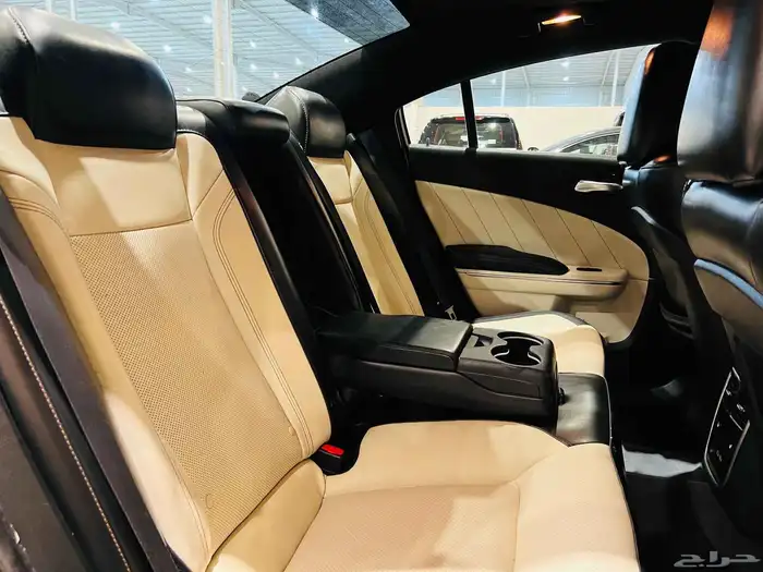 تشارجر 2018 V6 فل كامل سعودي بحاله ممتازه 14