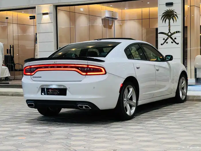 تشارجر 2018 V6 فل كامل سعودي بحاله ممتازه 5