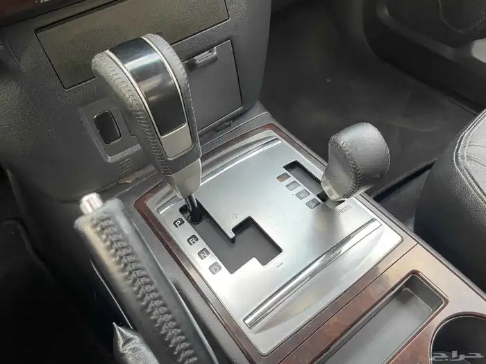 متسوبيشي باجيرو 2018 فل سعودي 19