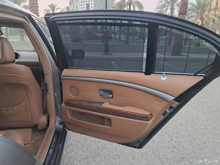 بي ام دبليو730الفئه المرغوبه فل كامل ممشى قليل وكاله 13