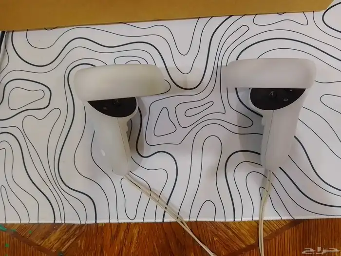 نظيف جدا  حزام اضافي استخدام شهرين vr quest 2 4