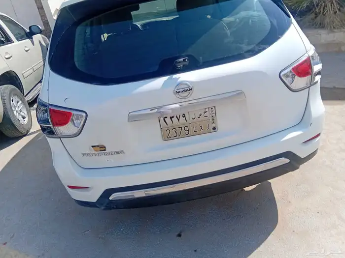 سيارة نيسان بايتفايندر 2.14 للبيع تشليح مكينة جير تمام 4