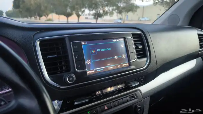 بيجو ترافلر فل كامل موديل 2022 18