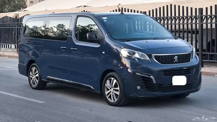 بيجو ترافلر فل كامل موديل 2022 8