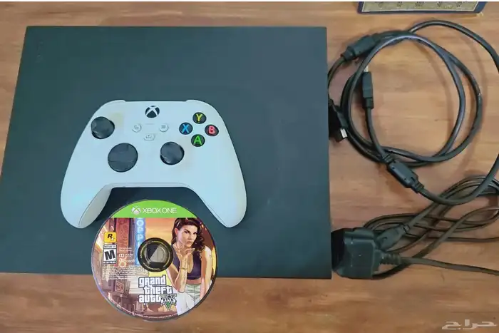 اكس بوكس xbox X نظيف جدا مع ألعاب ورخيص 8
