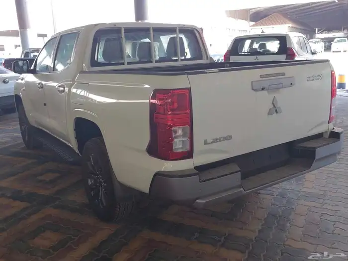 ميتسوبيشي غمارتين اتوماتيك ديزل دبل موديل 2025 3