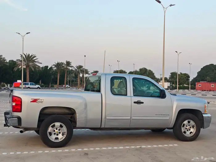 شفروليه سلفرادو غماره ونص 2013 دبل نظييف 8