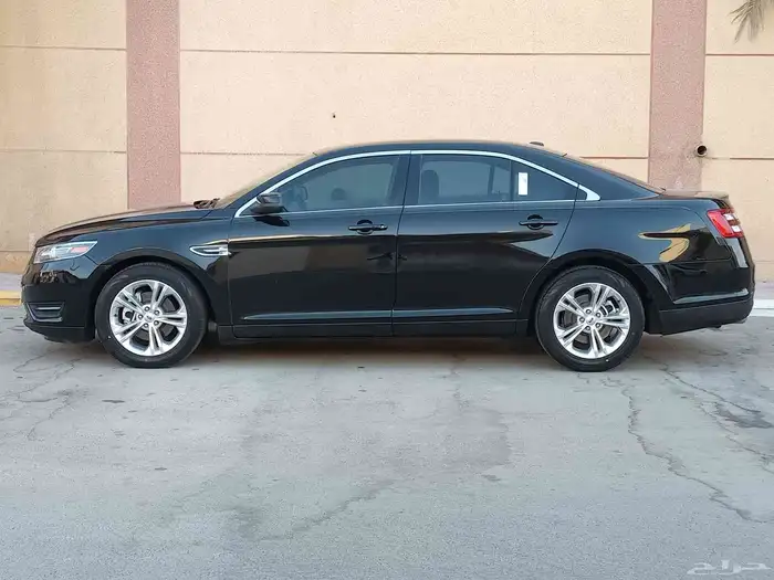 فورد تورس ( 2018 ) نص فل V6 توكيلات الجزيرة بحالة ممتازة 5