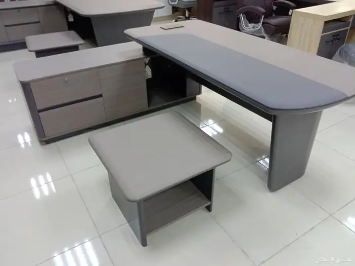 طقم مكتب مدير فخم مودرن مع اثنين دولاب و طاولة شائي 7