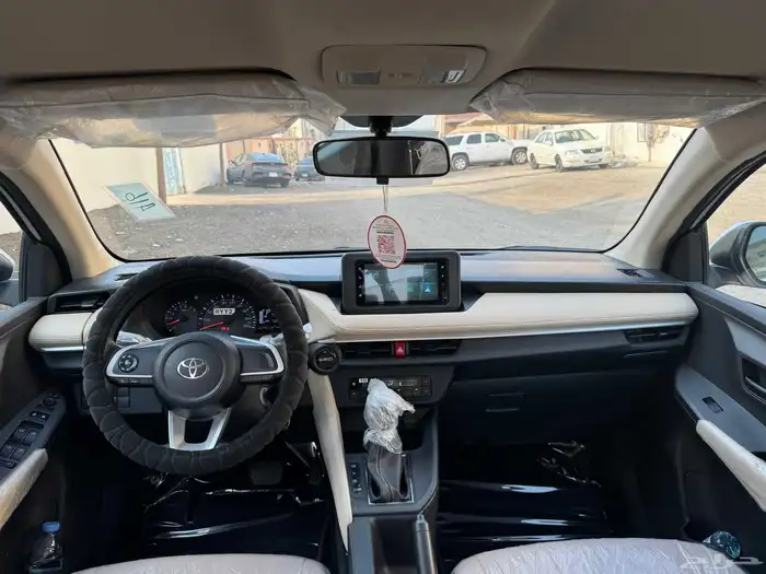 تويوتا يارس 2024l 13