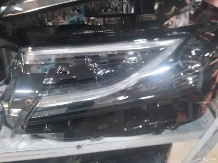 صدامات وشمعات تويوتا 2018_2025 4