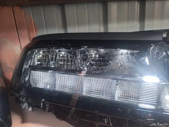 صدامات وشمعات تويوتا 2018_2025 2