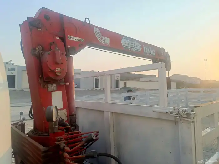 للبيع ونش 50  2 تن يوني 1