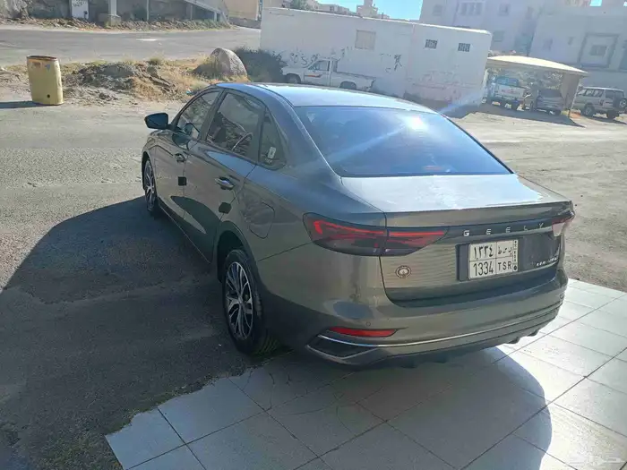 جيلي امجراند 2023 9